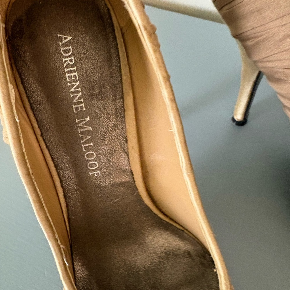 Adrienne Maloof Tan Pointed Toe Heels - Picture 12 of 13